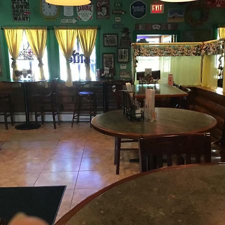 Halfway House Motel Elizabethtown Экстерьер фото